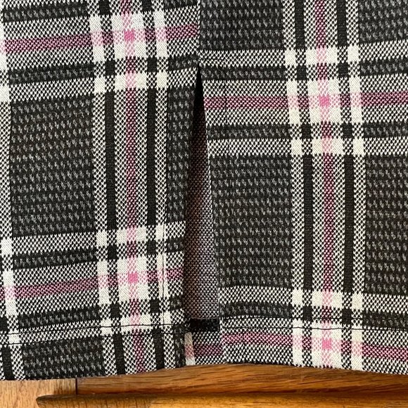 Full Tilt Womens L Plaid Mini Skirt Split Hem Black White Pink Stretch USA Made - Picture 7 of 13